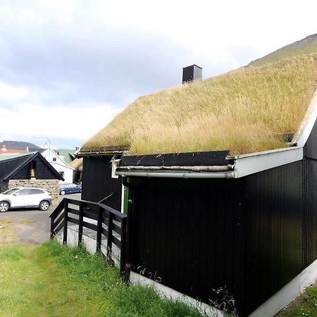 holiday cottage in Tjørnuvík Exterior foto