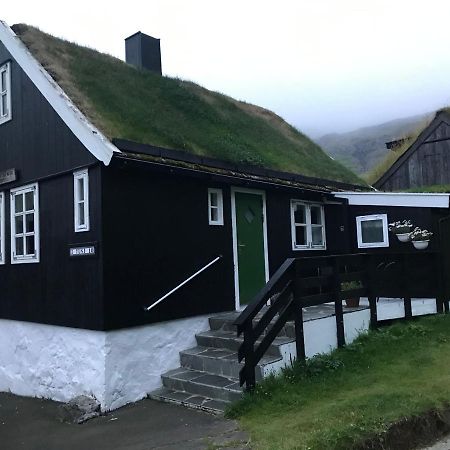 holiday cottage in Tjørnuvík Exterior foto